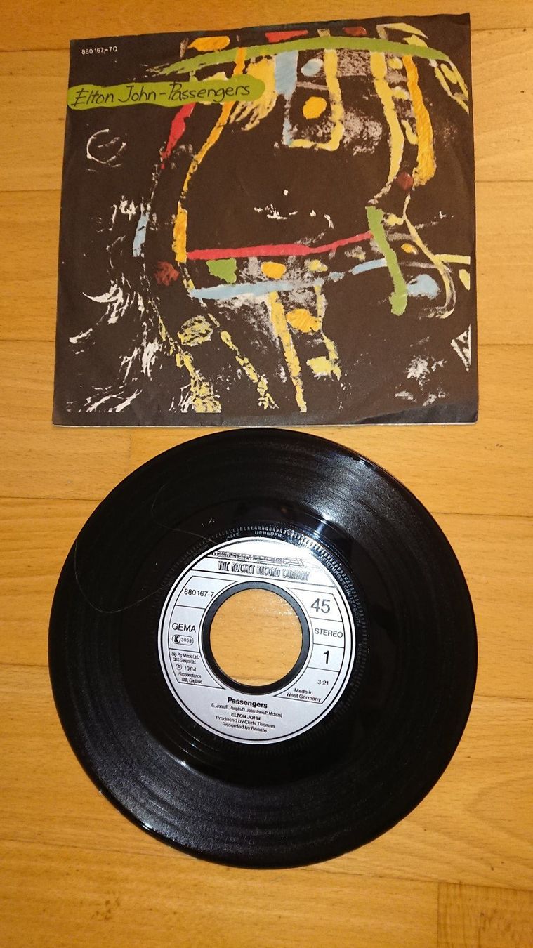 Dischi in vinile: Elton John - Passengers - Single 1984 – Usato da Egg b. Zürich venduto da orwell1984