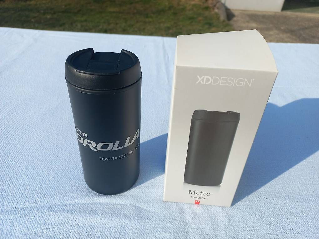 Tazze: Thermobecher - Kaffee / Tee - Becher Aufschrift Corolla – Usato da Frauenkappelen venduto da Chruetzhubel 2