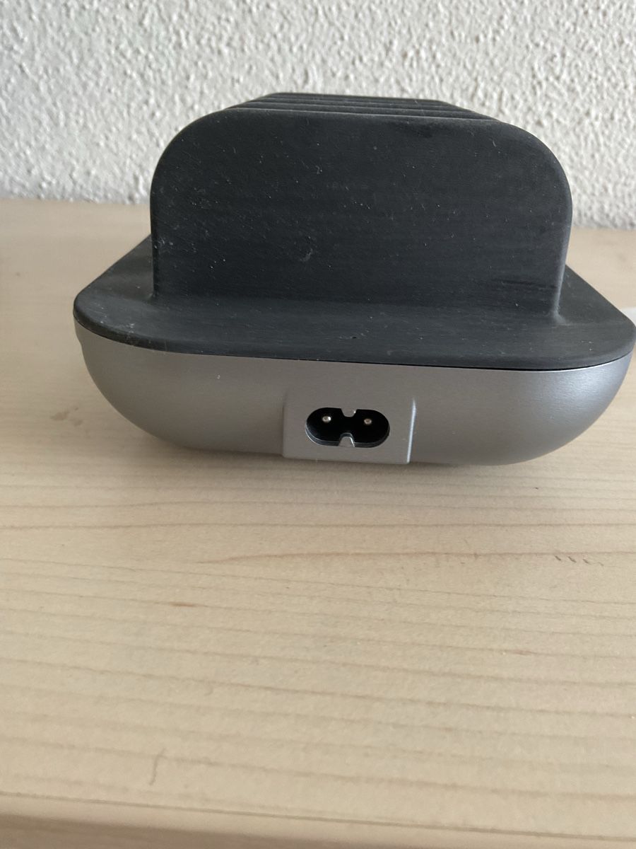 Satechi Dockingstation: Satechi Multi-Device Charging Station, Top Zustand, Schnelll – Gebraucht aus Rotkreuz von rol_p6rh 1