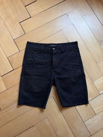 URBAN OUTFITTERS - Shorts schwarz 30