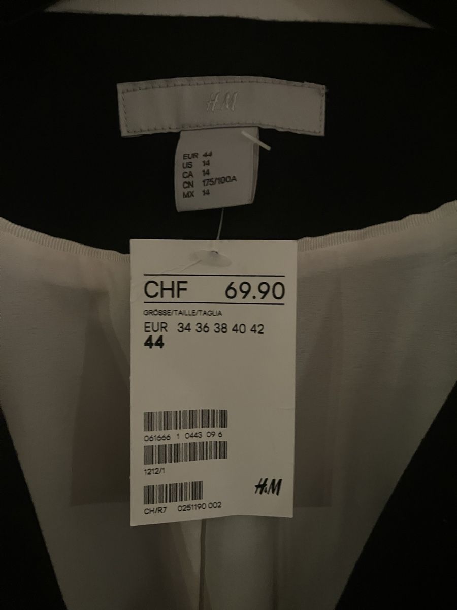 H&M Giacche: H&M Damen Blazer schwarz 44 – Nuovo e nell'imballaggio originale da Winkel venduto da Studi66 1