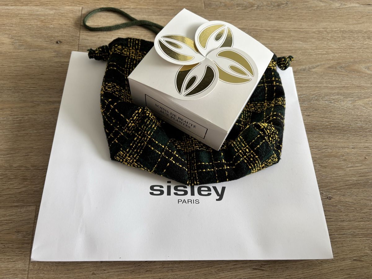 Sisley Cura del viso: Sisley Kosmetik Probierset mit herzigem Täschchen  – Nuovo e nell'imballaggio originale da Muri b. Bern venduto da mugichan1 7