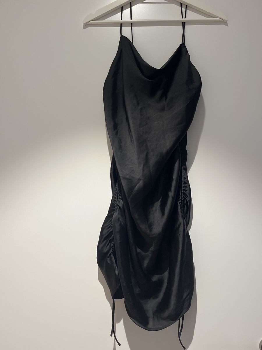 Zara Kleider: Kleid – Neu (gemäss Beschreibung) aus Kriens von g_b_mk7j