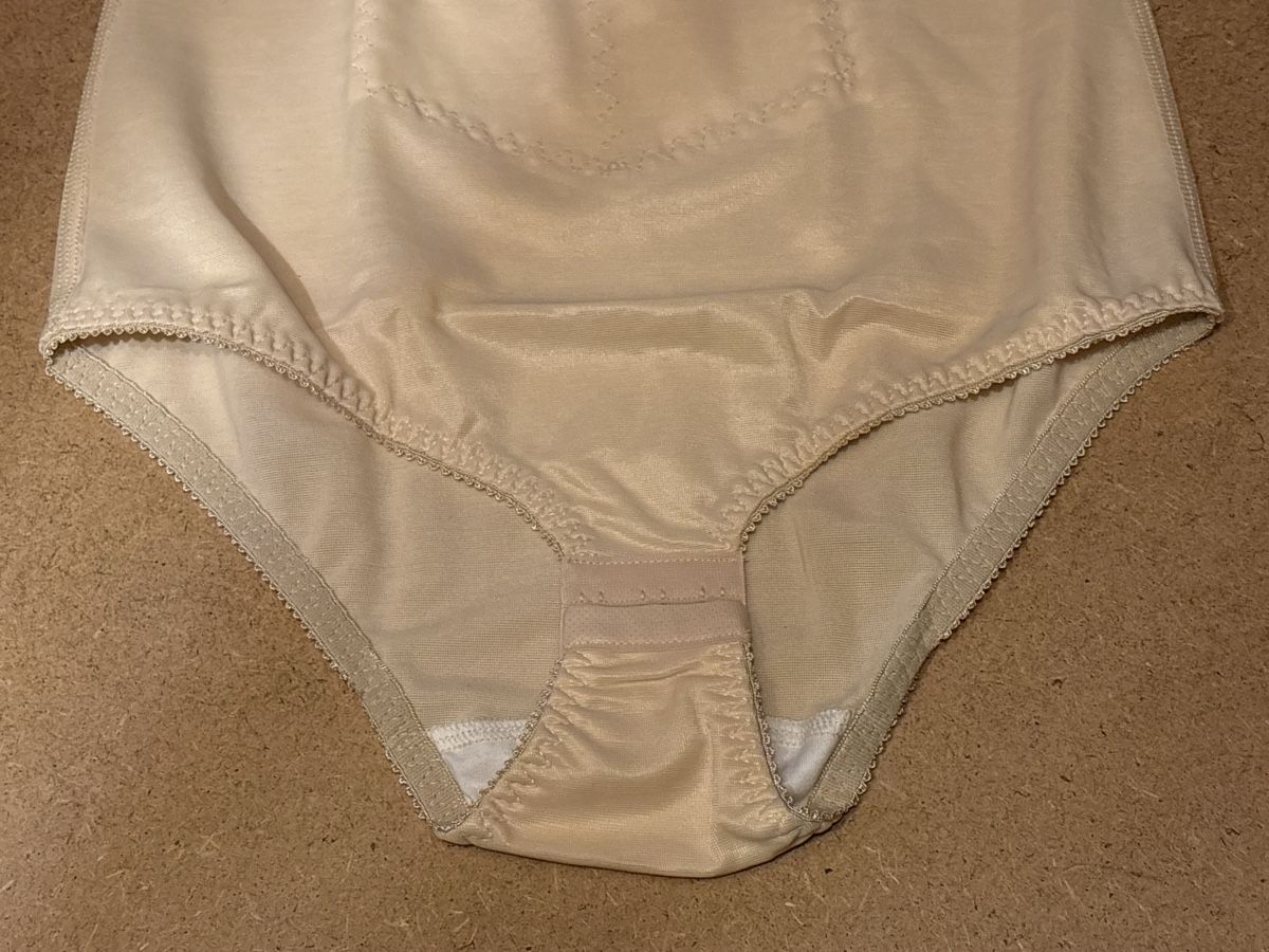 Altra biancheria intima: Kompressions Unterbrust Body – Nuovo (secondo la descrizione) da Rümlang venduto da Sambas19 3