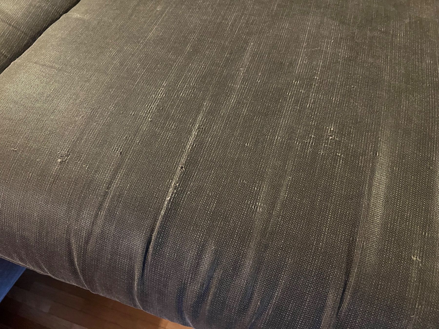 Sofas: Graues Stoffsofa mit Recliner - gebraucht – D'occasion à Binningen par noa_9wfx 4