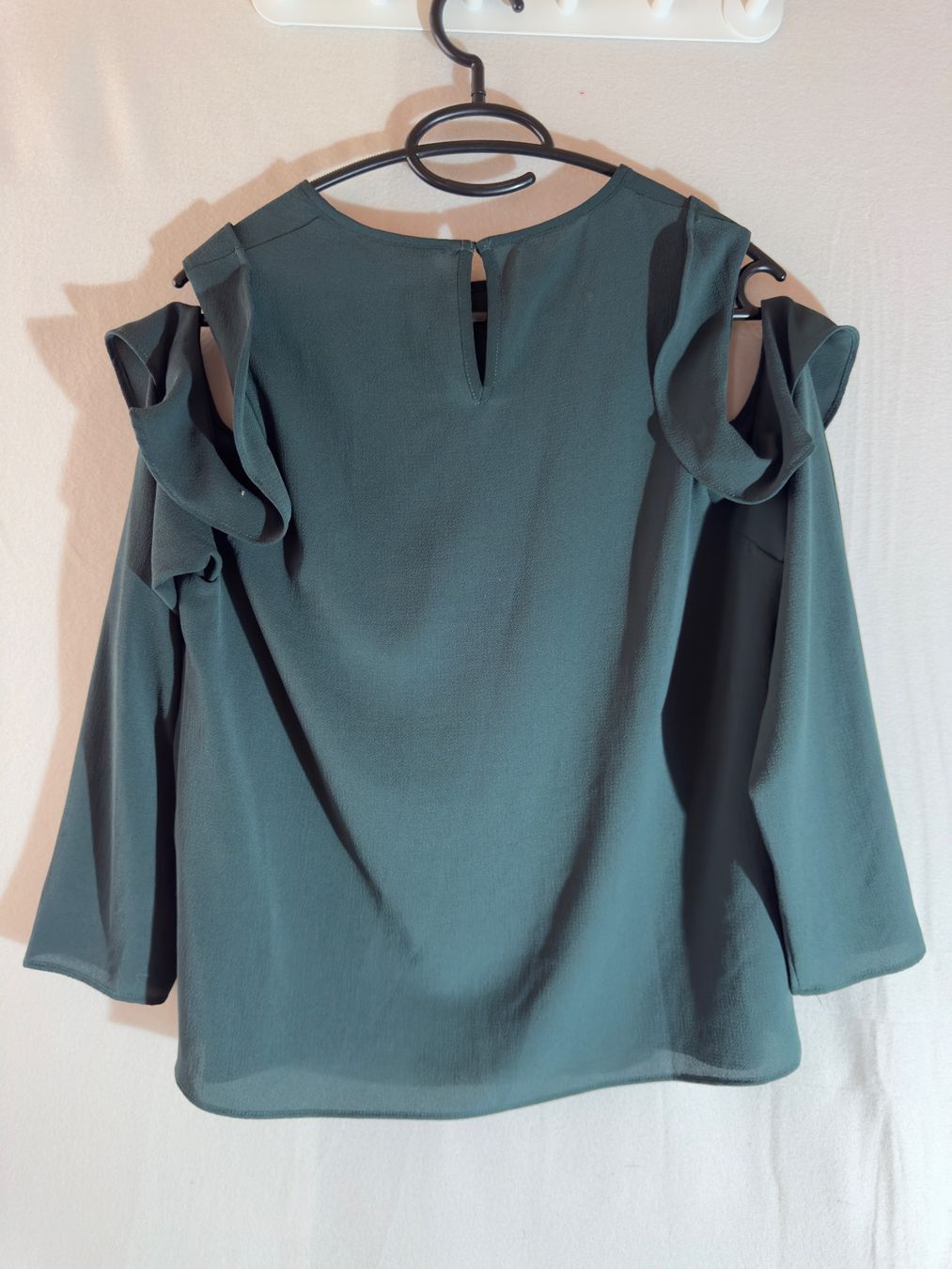 Camicette: Cold shoulder Langarm Bluse ca Gr. M – Usato da Grosswangen venduto da second_hand_dress 6