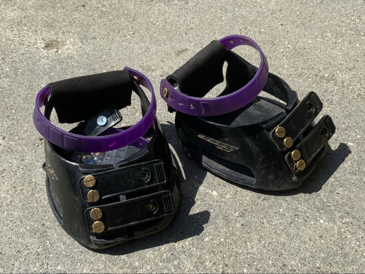 Bottes de soin: Scootboots – D'occasion à Herbetswil par Alpinaoekonom
