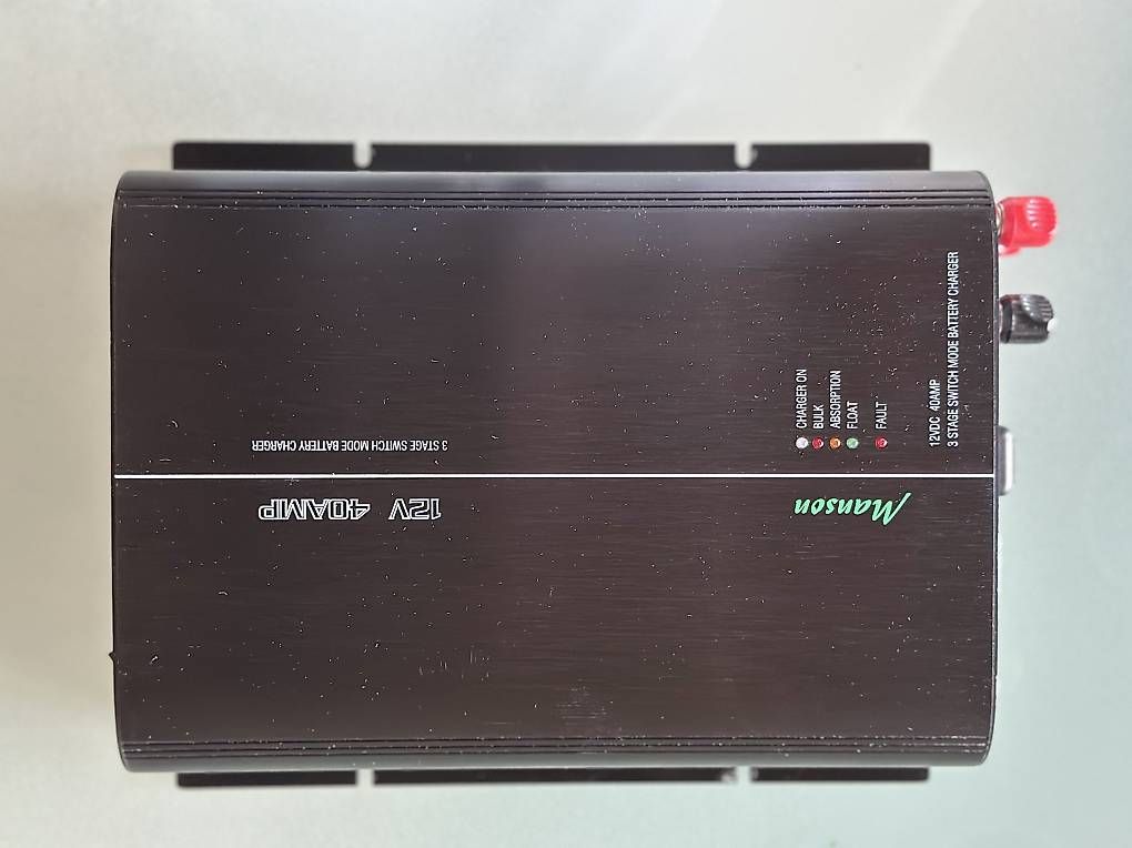 Ladegeräte: Manson SBC - 2140 Ladegerät – Gebraucht aus Hüttikon von b.motiv8ed 2