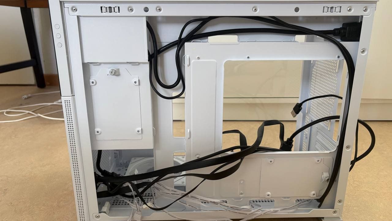 Jonsbo Custodie: Weiss Gaming PC Gehaeuse mit Display, JONSBO D31 -- TOP!! – Nuovo (secondo la descrizione) da Bäretswil venduto da vla_t5t2 4