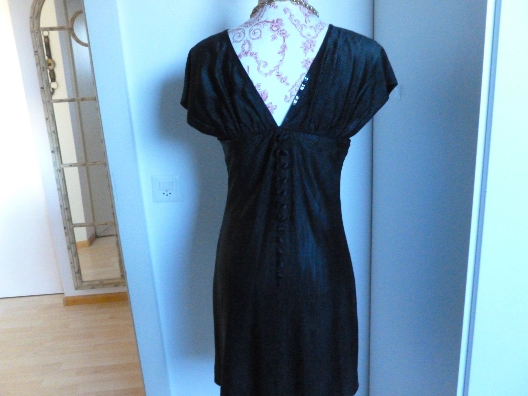 Robes: schwarzes Kleid – D'occasion à Arlesheim par Jadur 2