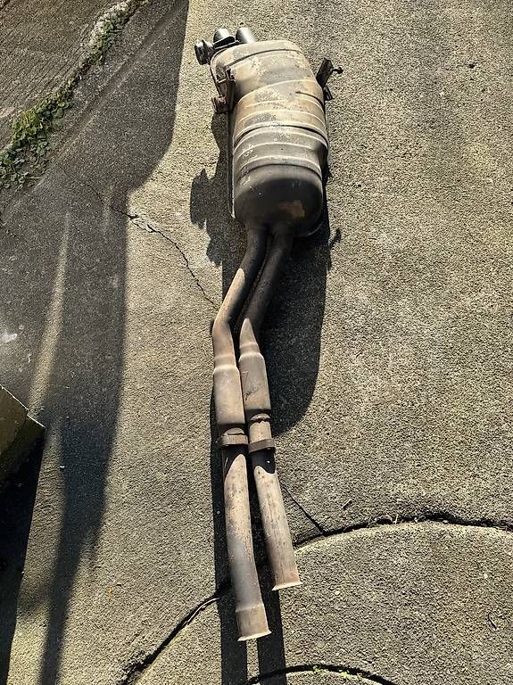 Auspuffanlagen: BMW E36 auspuff original 320i 323i 325i – Gebraucht aus Möriken AG von E60Veni 4