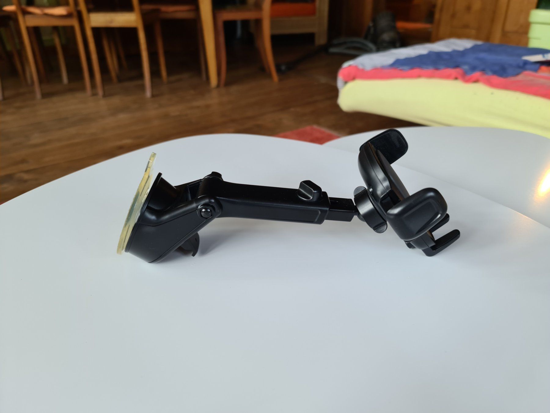 Staffe: iOttie - Easy One Touch 5 Universal Auto KFZ Halterung – Usato da Hinwil venduto da gianna.fischer 1