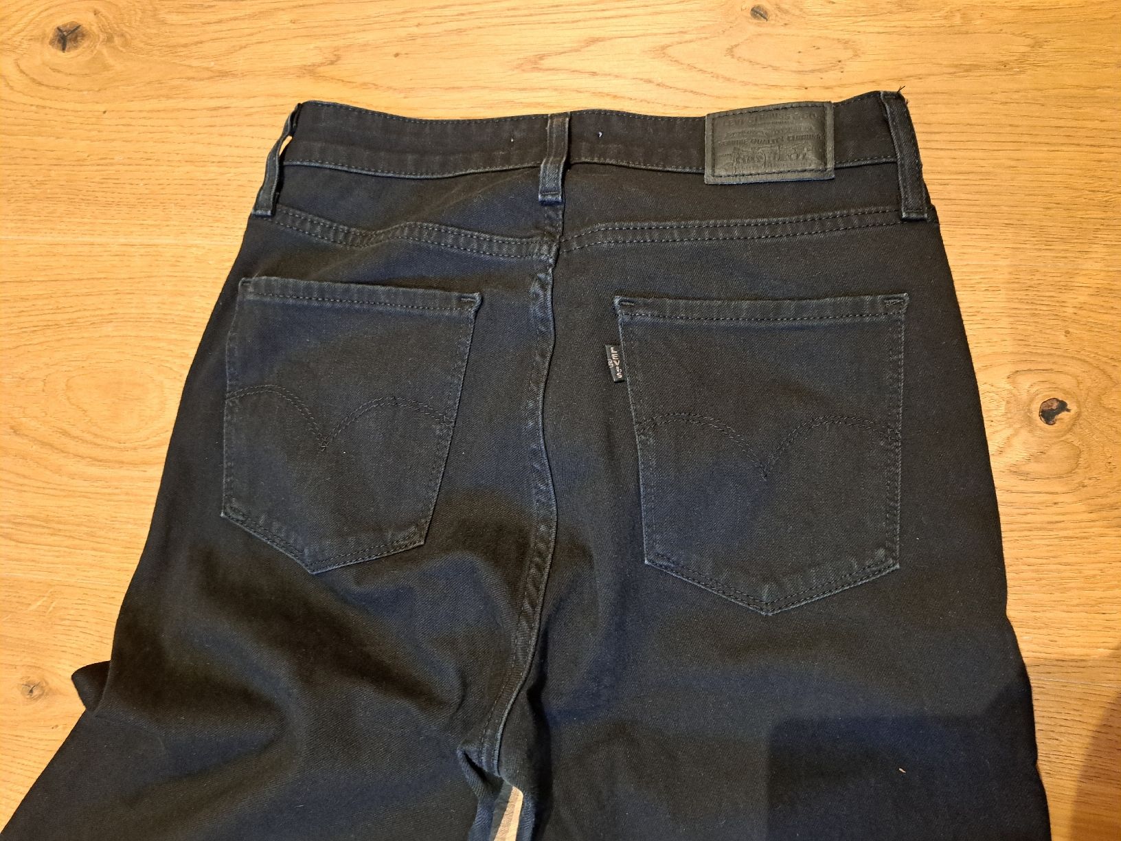 Levi's Jeans: Levi's Jeans Damen Grösse W27 L28  – Usato da Zell LU venduto da starlight_ 1