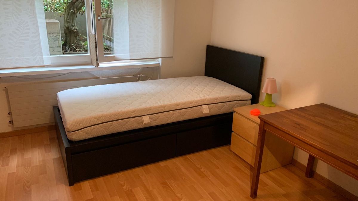 Letti: Bett + Matratze + Lattenrost – Nuovo (secondo la descrizione) da Zürich venduto da desguevillas