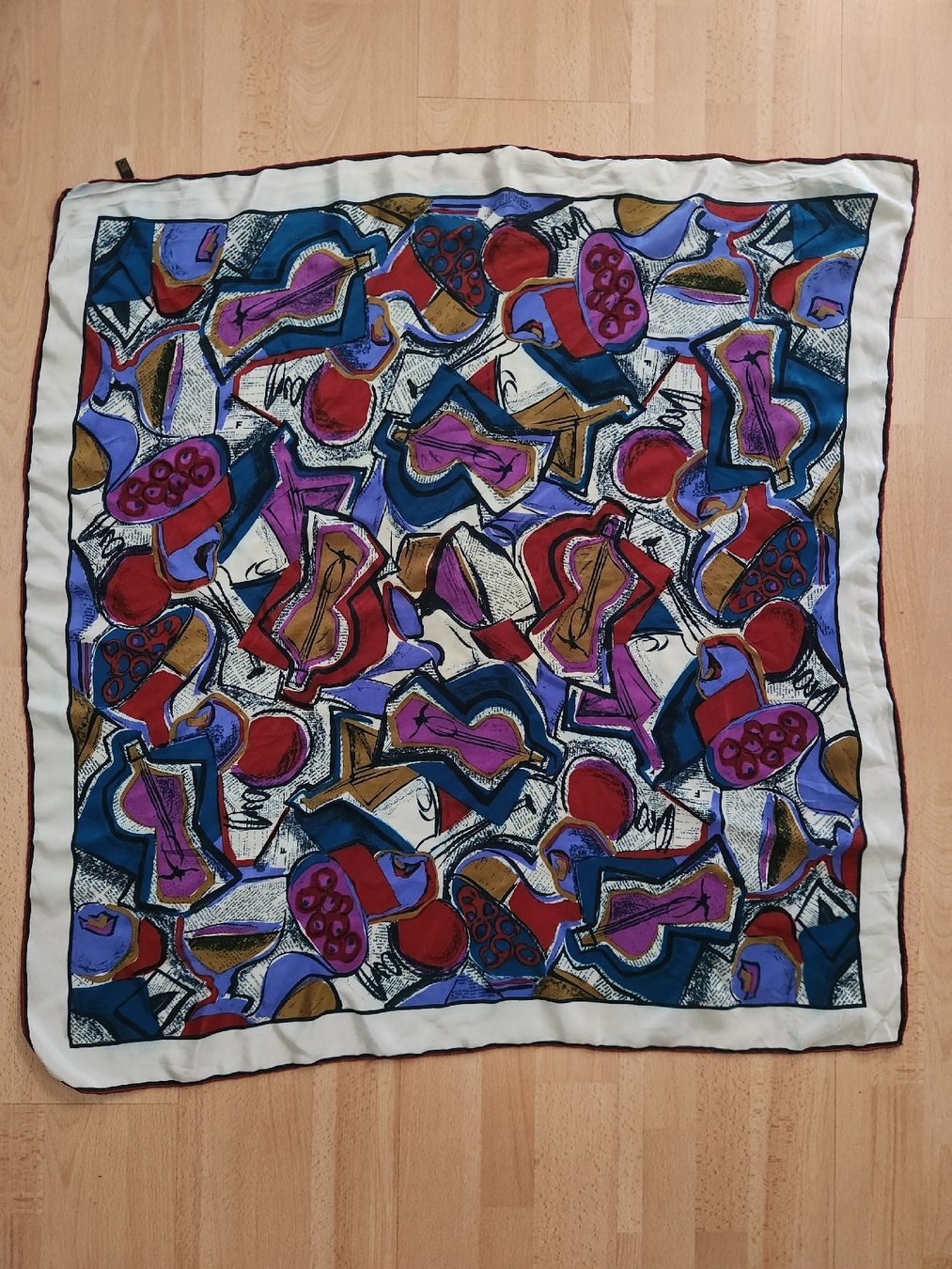 Foulard & Sciarpe: Foulard en soie multicolore imprimé  – Usato da Niedergösgen venduto da Eva2410