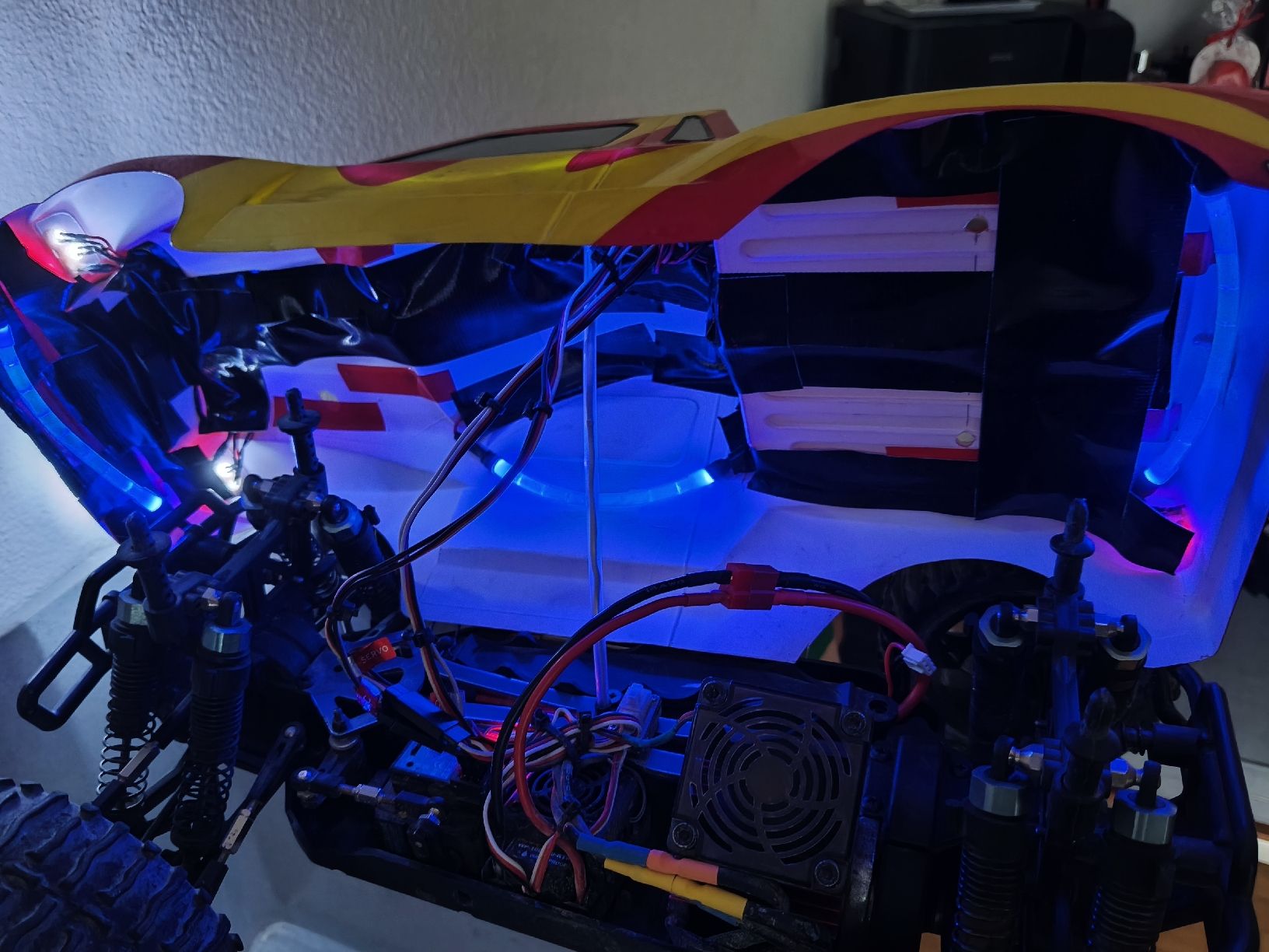 RC Modellbau: 2x Rc-Truggy – Gebraucht aus Neuenhof von Eric 1