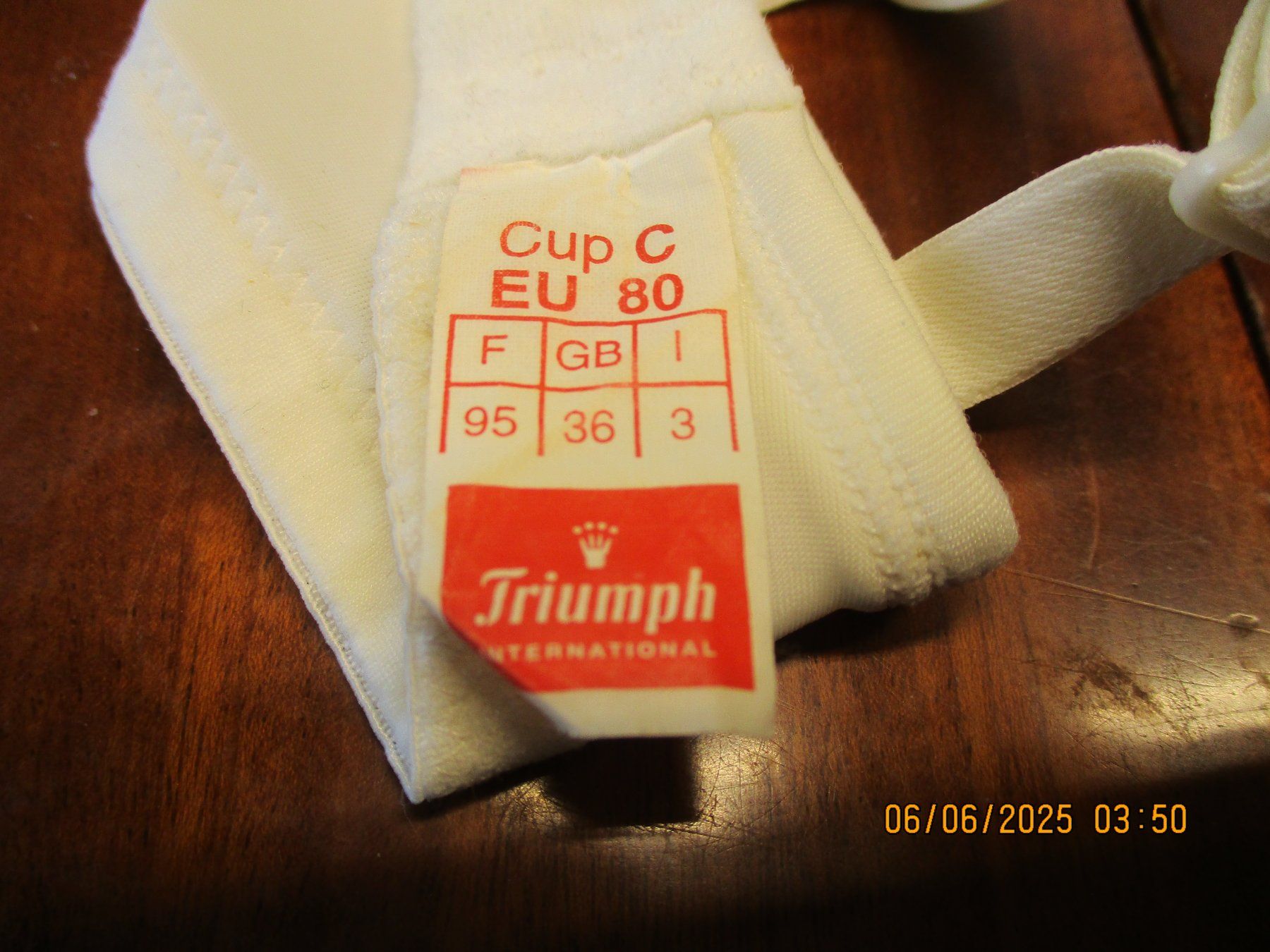 Triumph Altra biancheria intima: Neuer Triumph Bügel BH, push up – Nuovo (secondo la descrizione) da Zürich venduto da elena_99 2