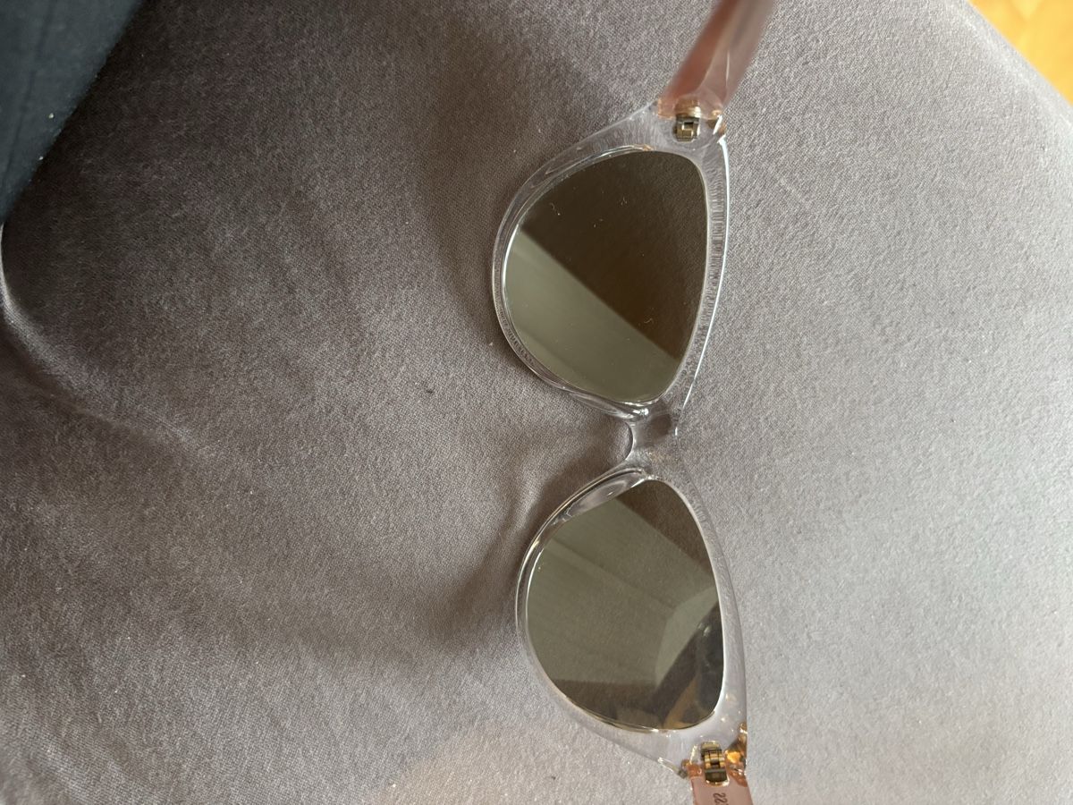 Guess Occhiali & Lenti: Lunettes de soleil Guess  – Usato da Vevey venduto da mar_q6ms 4