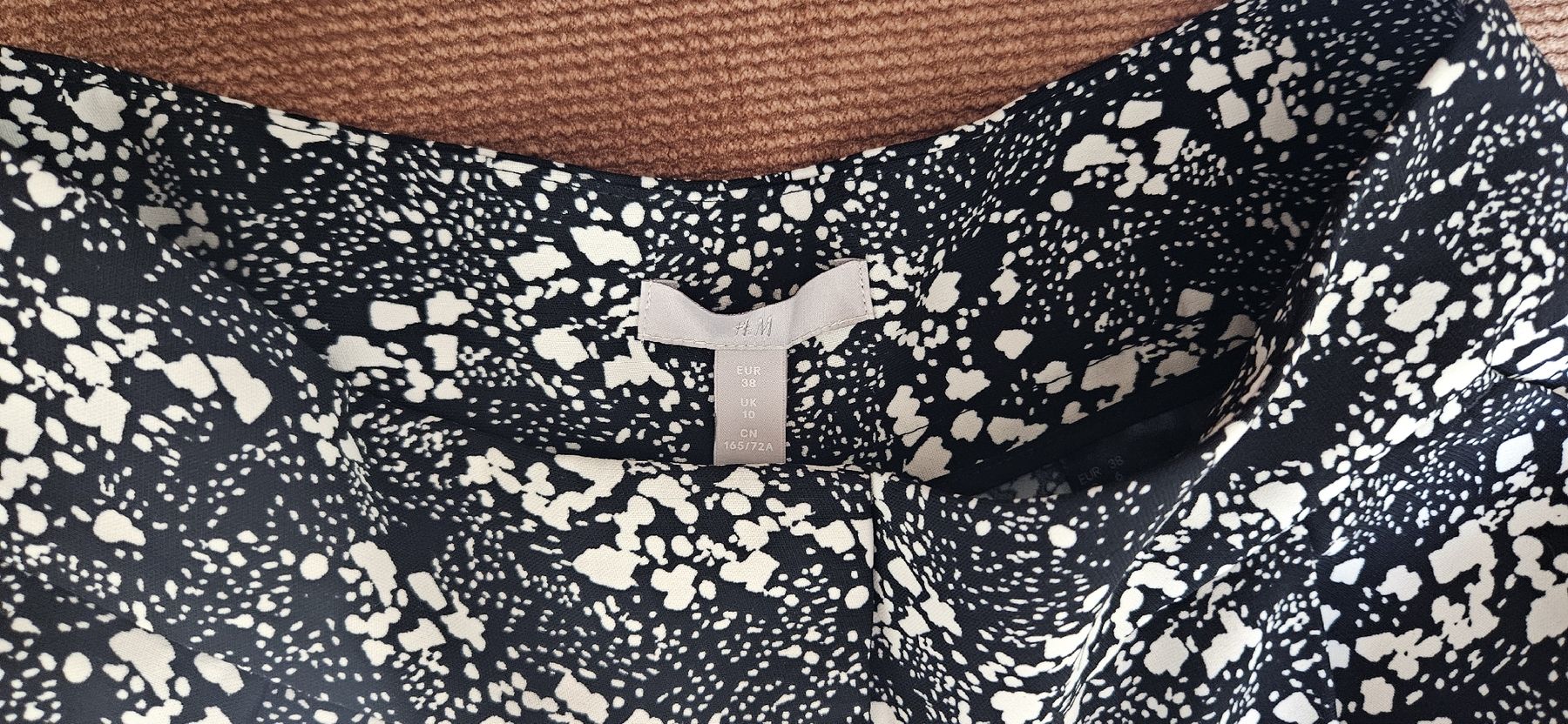 H&M Pantaloni: Shorts / kurze Hose Grösse 38 – Usato da Rombach venduto da ThriftBetter 2
