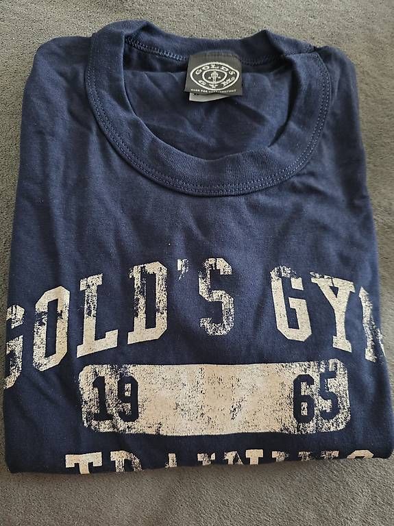 T-shirt: GOLDS GYM DUNKELBLAU XL  – Usato da Reitnau venduto da cuorematto01