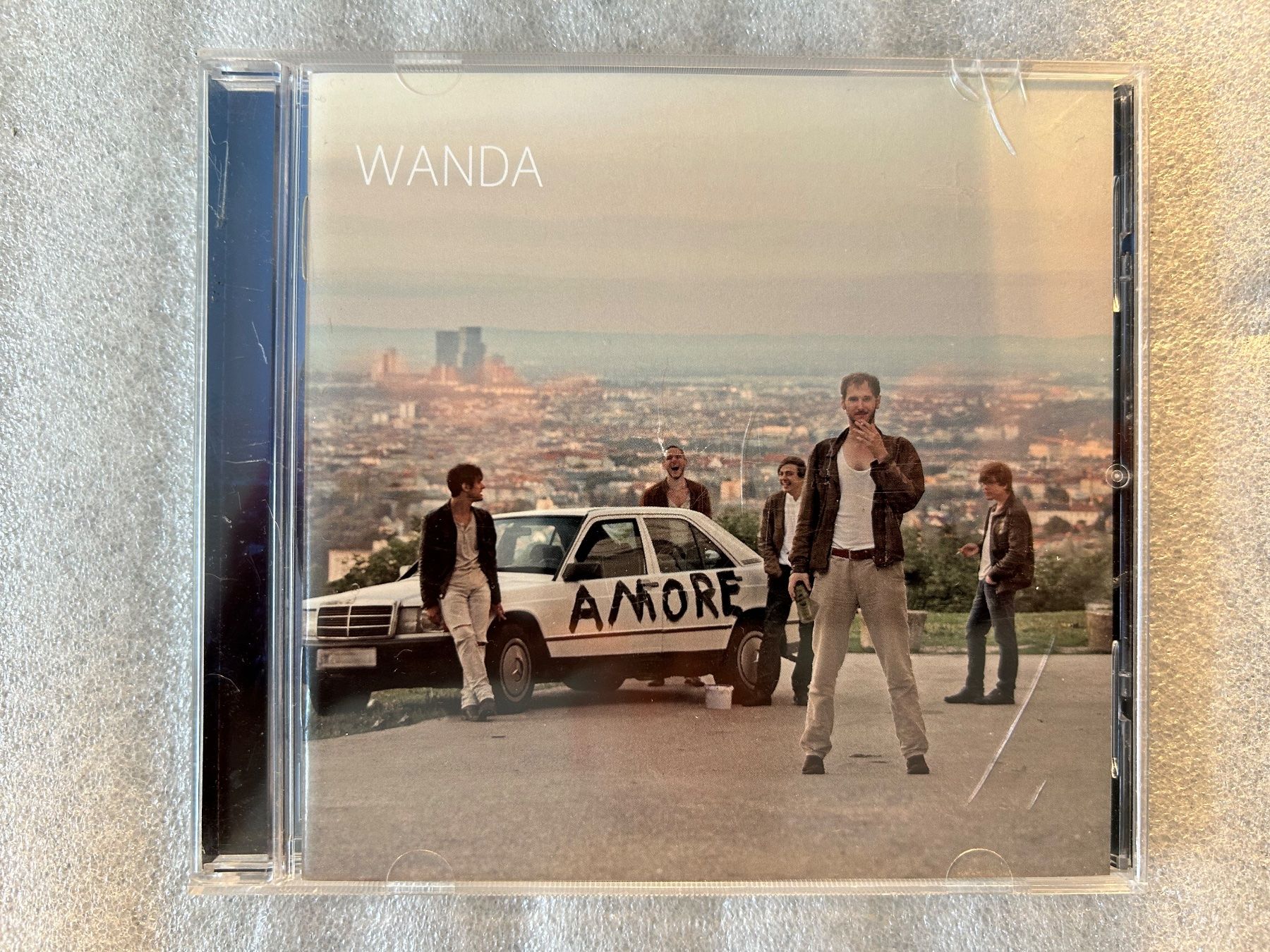 CD: Wanda - Amore - CD Album – Usato da La Chaux-de-Fonds venduto da jacq_LaTsch0