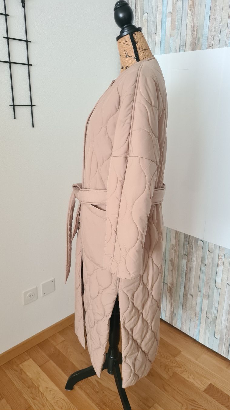 H&M Cappotti: H&M Stepp Mantel, Grösse S, Beige, Herbst/Winter – Nuovo (secondo la descrizione) da KRIENS venduto da Franzy_Blond10 1