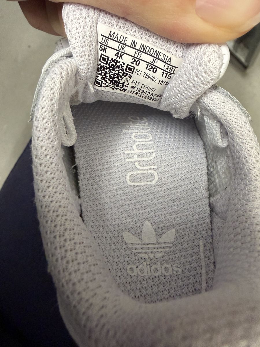 Adidas Scarpe per ragazzi: Adidas Superstar, Gr. 20 – Nuovo (secondo la descrizione) da Aesch BL venduto da Kliana 2