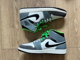 Nike Air Jordan 1 Mid Sneakers. Neu.  Originalverpackung