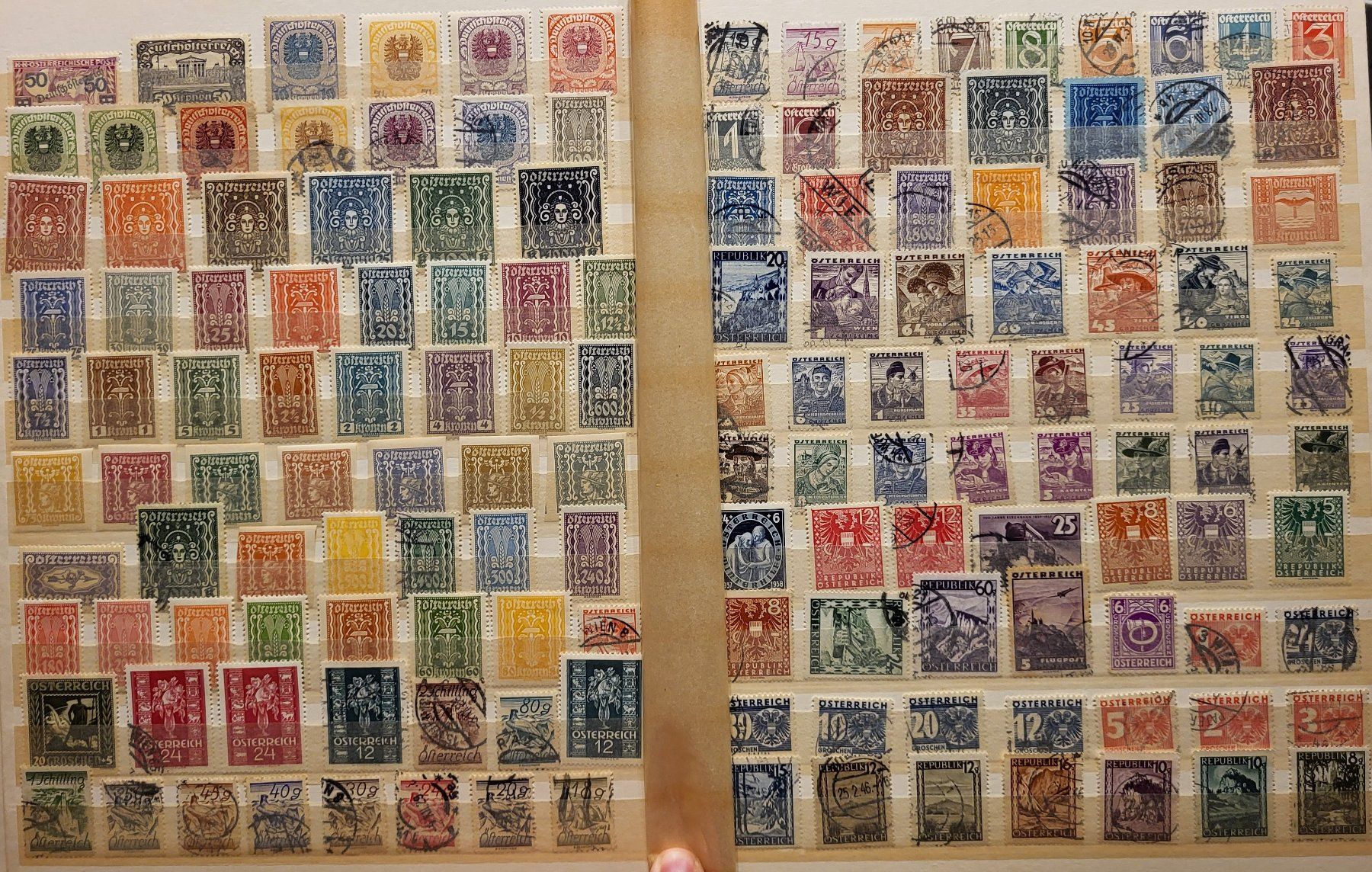 Tutti i francobolli: 2 volle Alben Österreich ab ca. 1908 – Usato da Fraubrunnen venduto da Lukasl2727 5