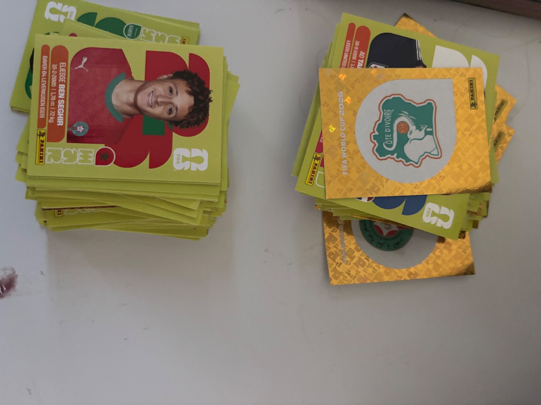 Panini Sammelbilder & Trading cards: 200 panini stickers – Gebraucht aus Luzern von Pumi85