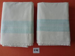 1 Oberleintuch, Farbe weiss mit grün-blauer Bordure- Vintage