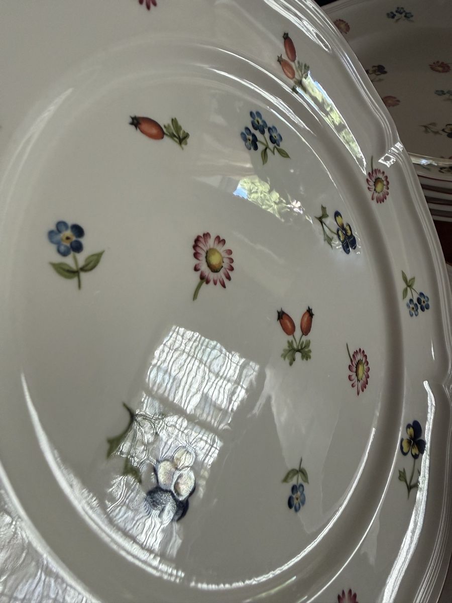 Villeroy & Boch Set di piatti: Villeroy Boch Petite Fleur Dinner Set – Nuovo (secondo la descrizione) da Ebikon venduto da nat_jzh5 4