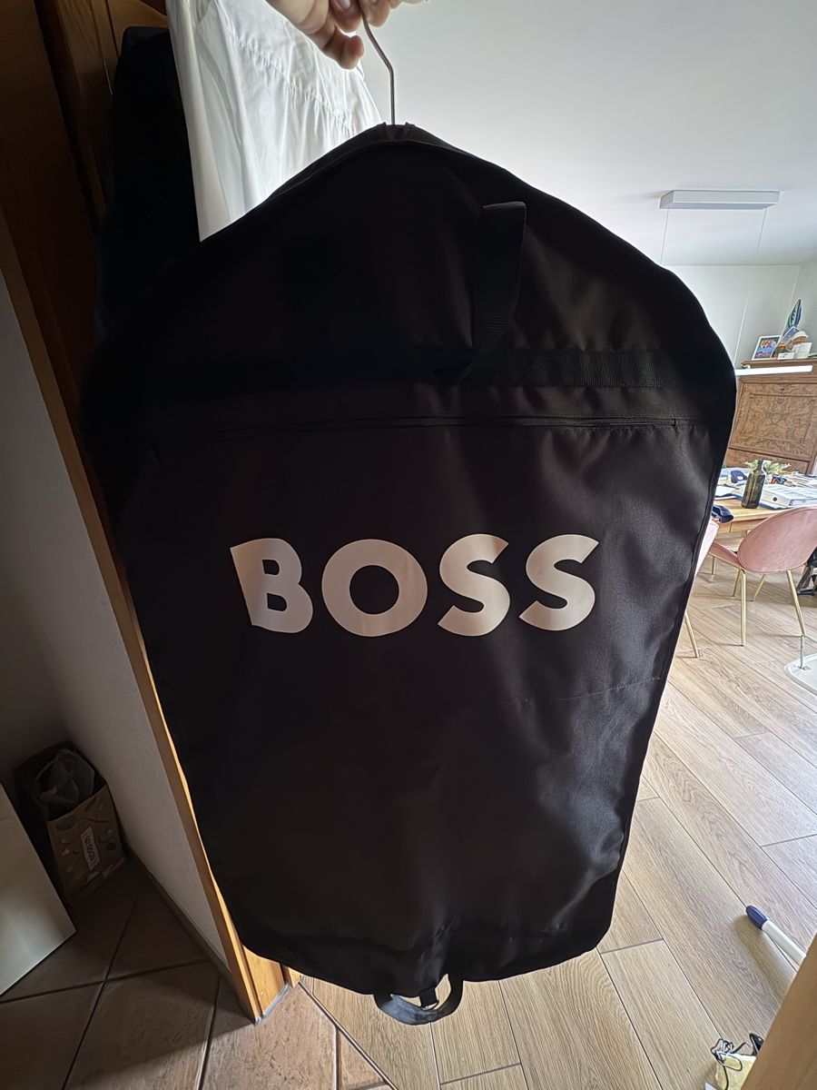Hugo Boss Costumes, combinaisons de sport et fonctionnelles: Boss Anzug  – D'occasion à Duggingen par mel_5227 3