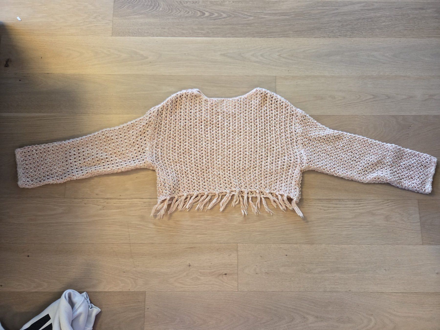 Zara Camicette, T-shirt & Top: Pull Zara ajouré à franges, taille 9-10 ans, parfait! – Usato da Genève venduto da Moose81 1