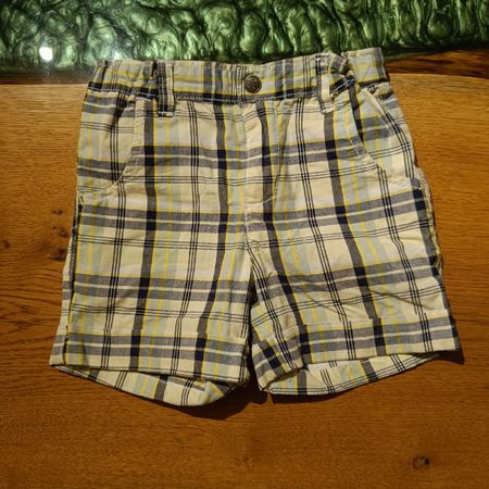 Shorts Grösse 80