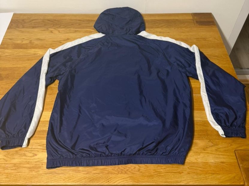 Nike Giacche: Nike Vintage Windbreaker – Usato da Churwalden venduto da vin_mc2c 1