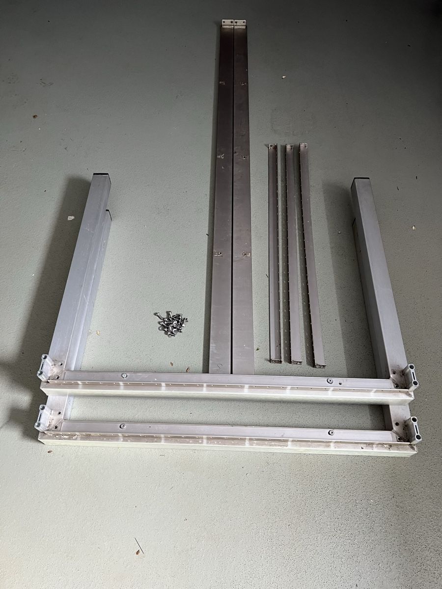 Sonstiges Mobiliar: Tischbein – Gebraucht aus Tobel von honda955 5