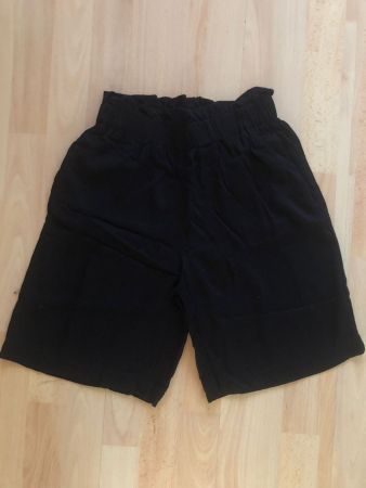 ONLY KURZE BUNDFALTENHOSE DAMEN tg.XS