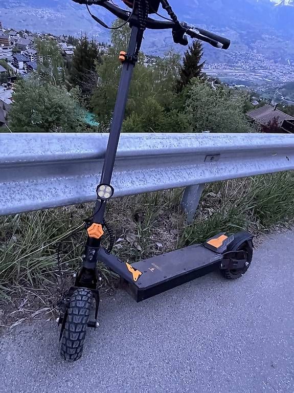 Kickboard: Trotinette électrique Ausom l1 – Gebraucht aus Haute-Nendaz von nas_8lxr 1