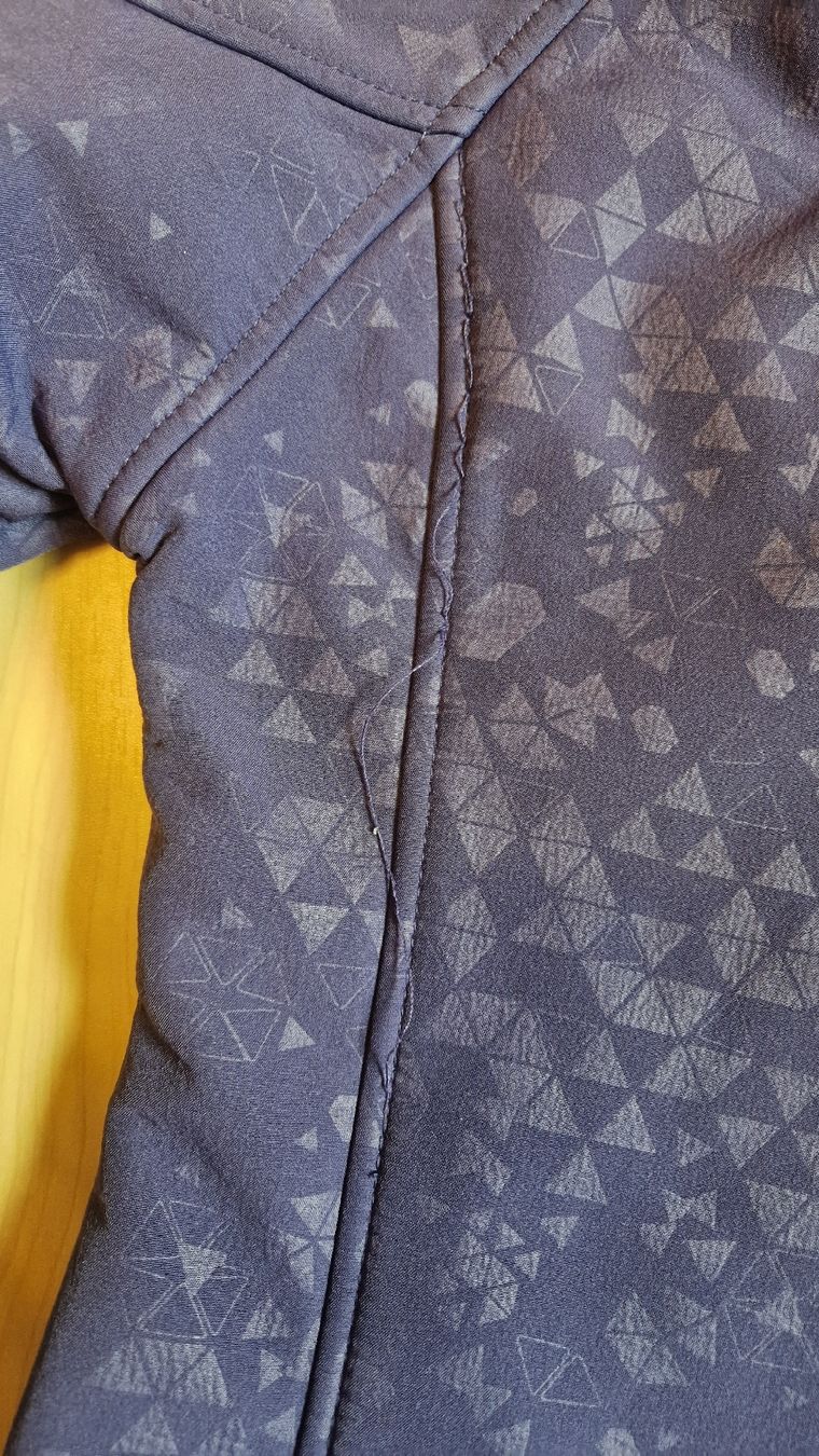 H&M Giacche & Cappotti: H&M Softshelljacke Mädchen Gr. 146 lila – Usato da Metzerlen venduto da chimeira86 2