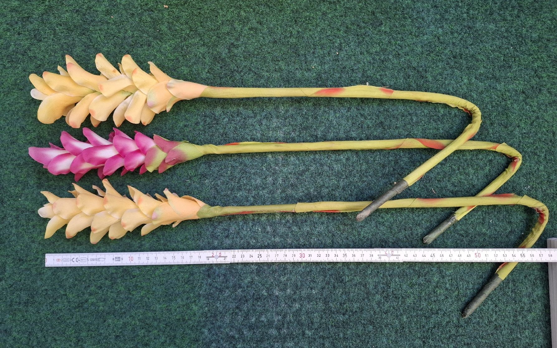 Tutte le decorazioni: 3 x Blumen aus Kunststoff mit Biegedraht – Usato da Dällikon venduto da Shishio 3