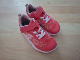 Pinke Mädchen Turnschuhe, Grösse 26 - neuwertig