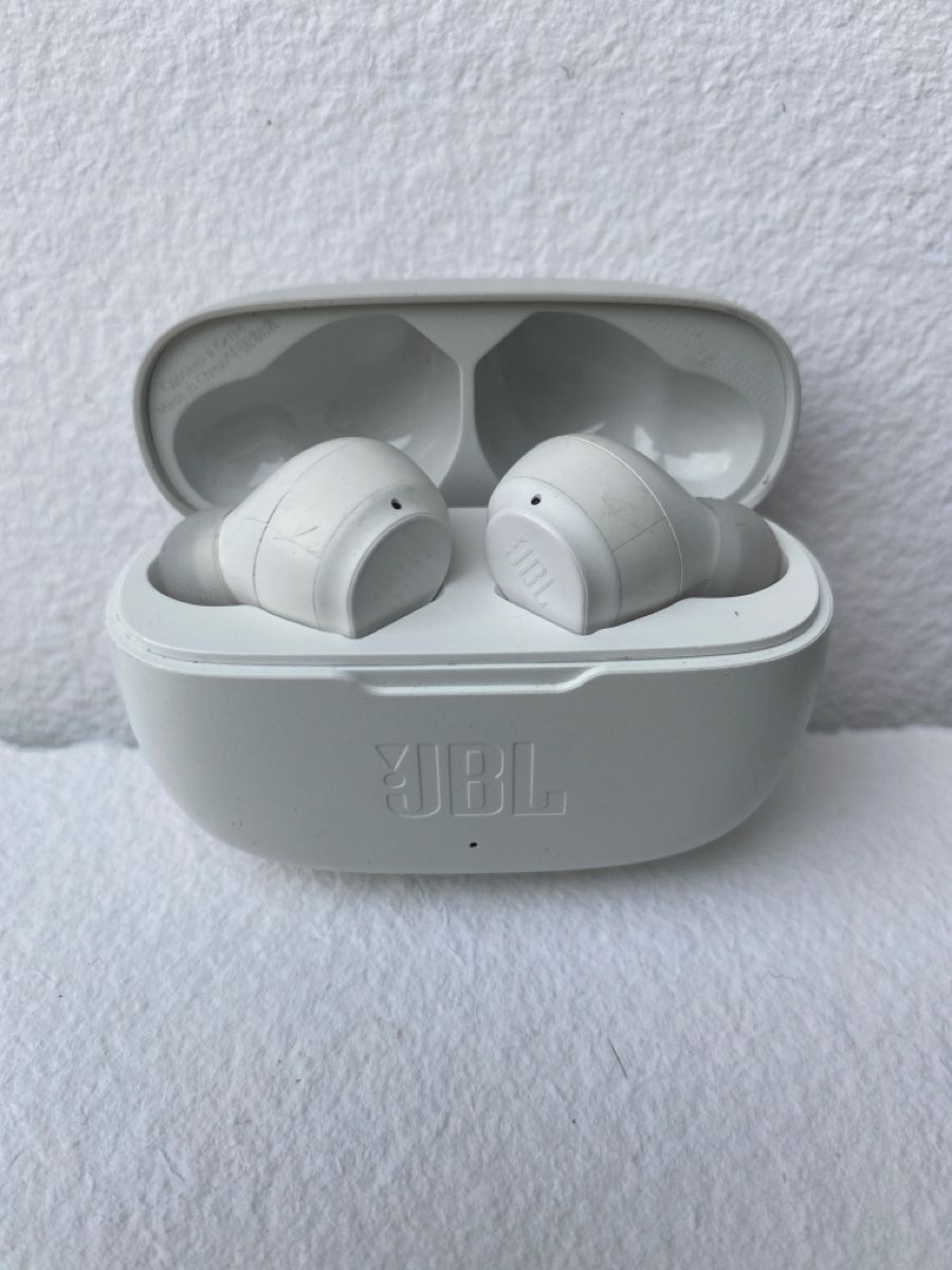JBL Kopfhörer: JBL Kopfhörer Wireless – Gebraucht aus Rain von kot_qqr8