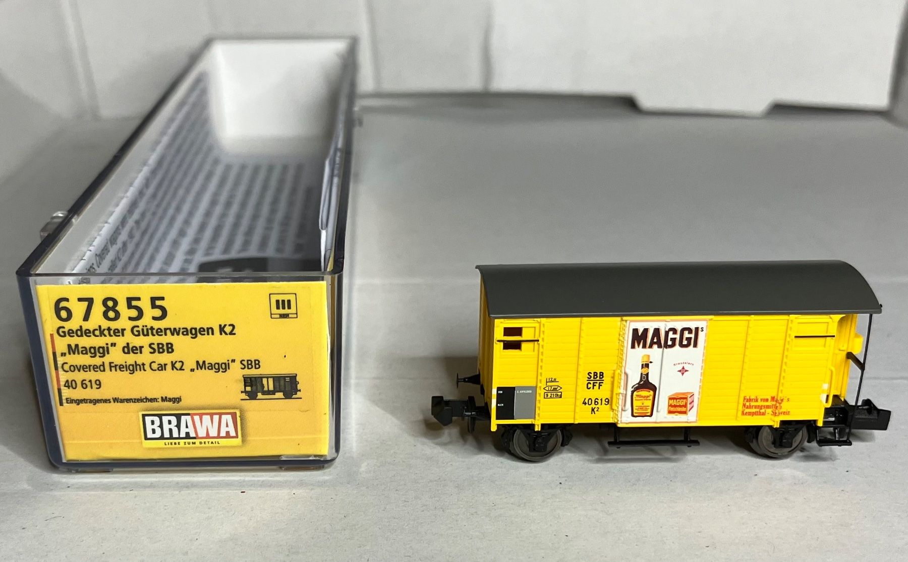 Brawa Modellini di ferrovie: Brawa SBB MAGGI K2 NEU OVP – Nuovo e nell'imballaggio originale da Dompierre VD venduto da immorentes