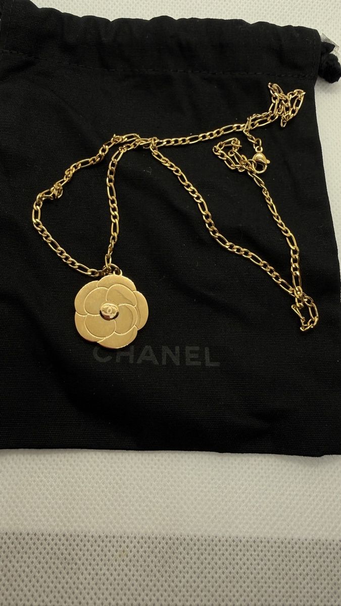 Catenine: Chanel Flower Pendant Necklace 50cm – Nuovo (secondo la descrizione) da Chur venduto da Madeys 3