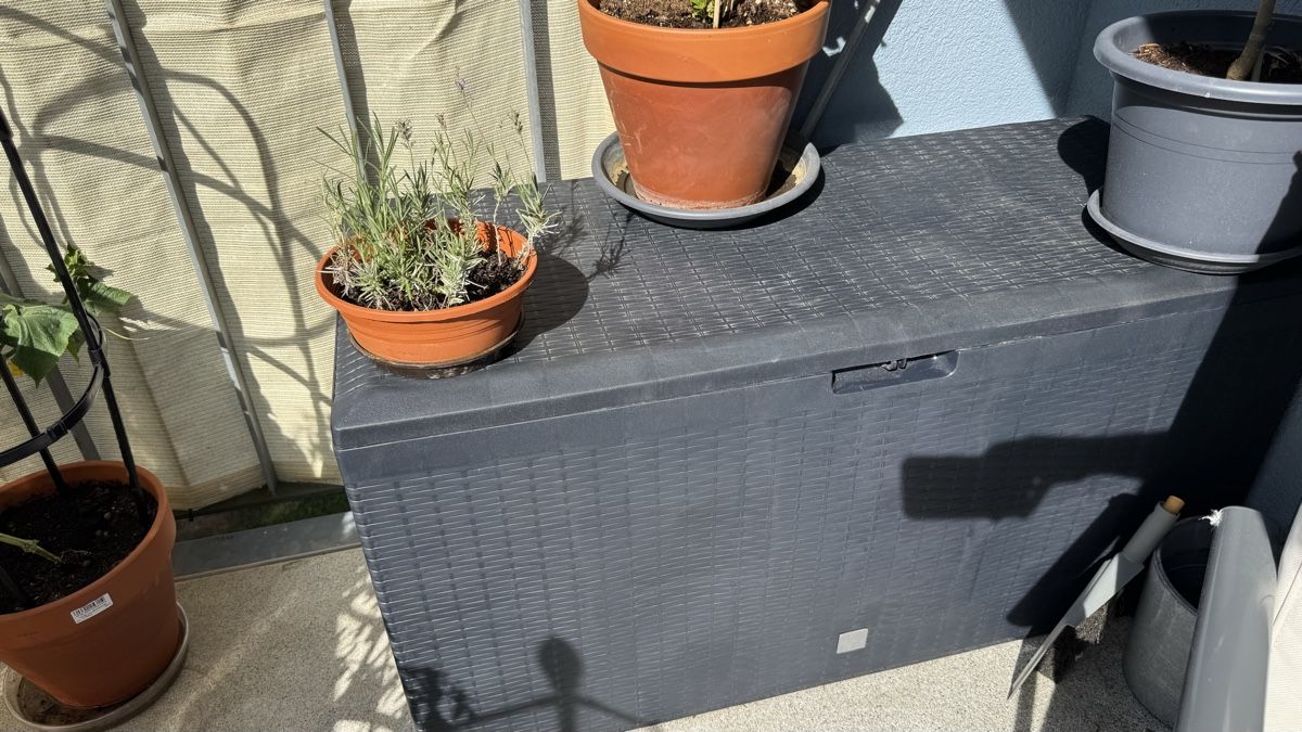 Keter Coffres de rangement: Kesser Auflagenbox 310L Anthrazit Gartenbox – D'occasion à Zweidlen par sar_2k7t