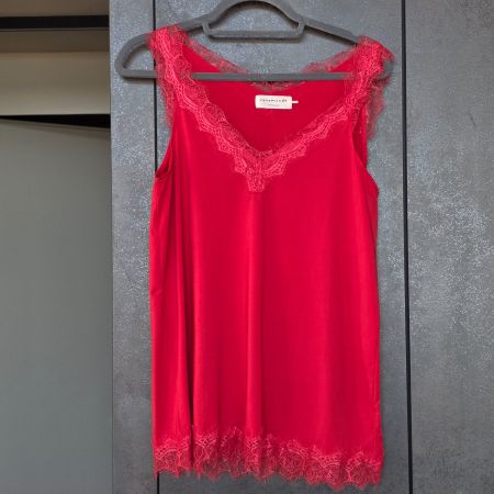 🐸 ROSEMARIE TOP 40 V-NECK MIT SPITZE