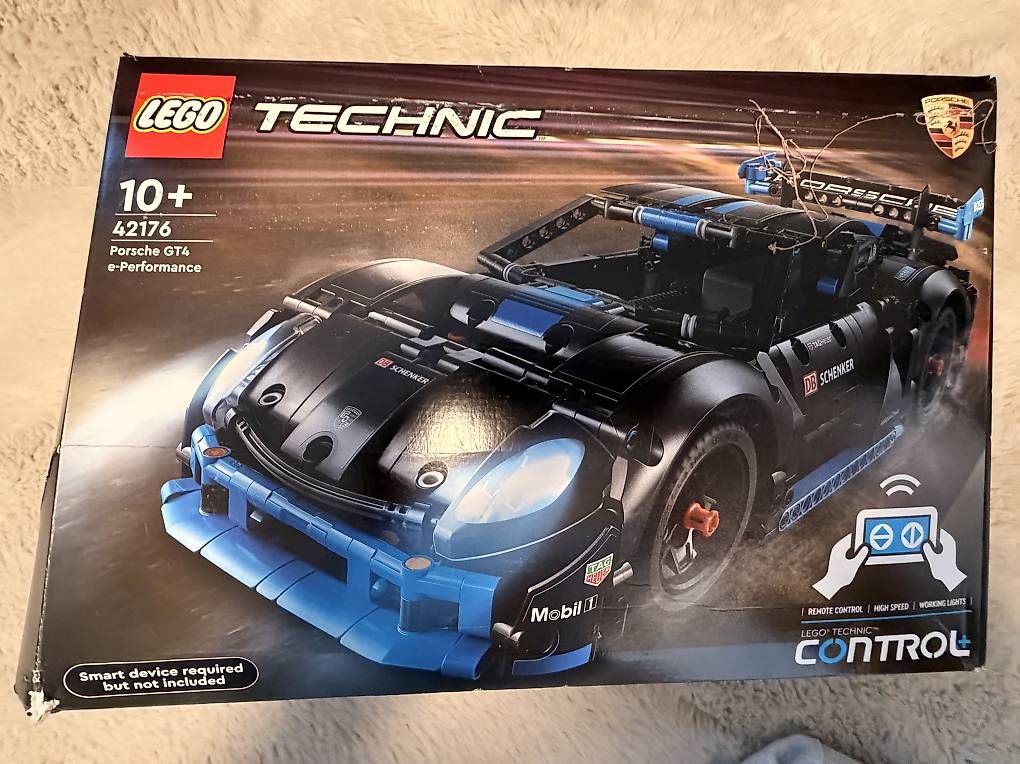 Kit di costruzioni: LEGO Technic Porsche GT4 e-Performance 42176 – Usato da Adligenswil venduto da TST04