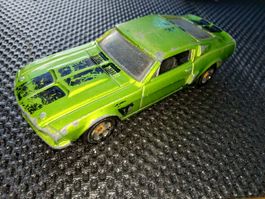 Voiture miniature Hot Wheels verte état d'usage