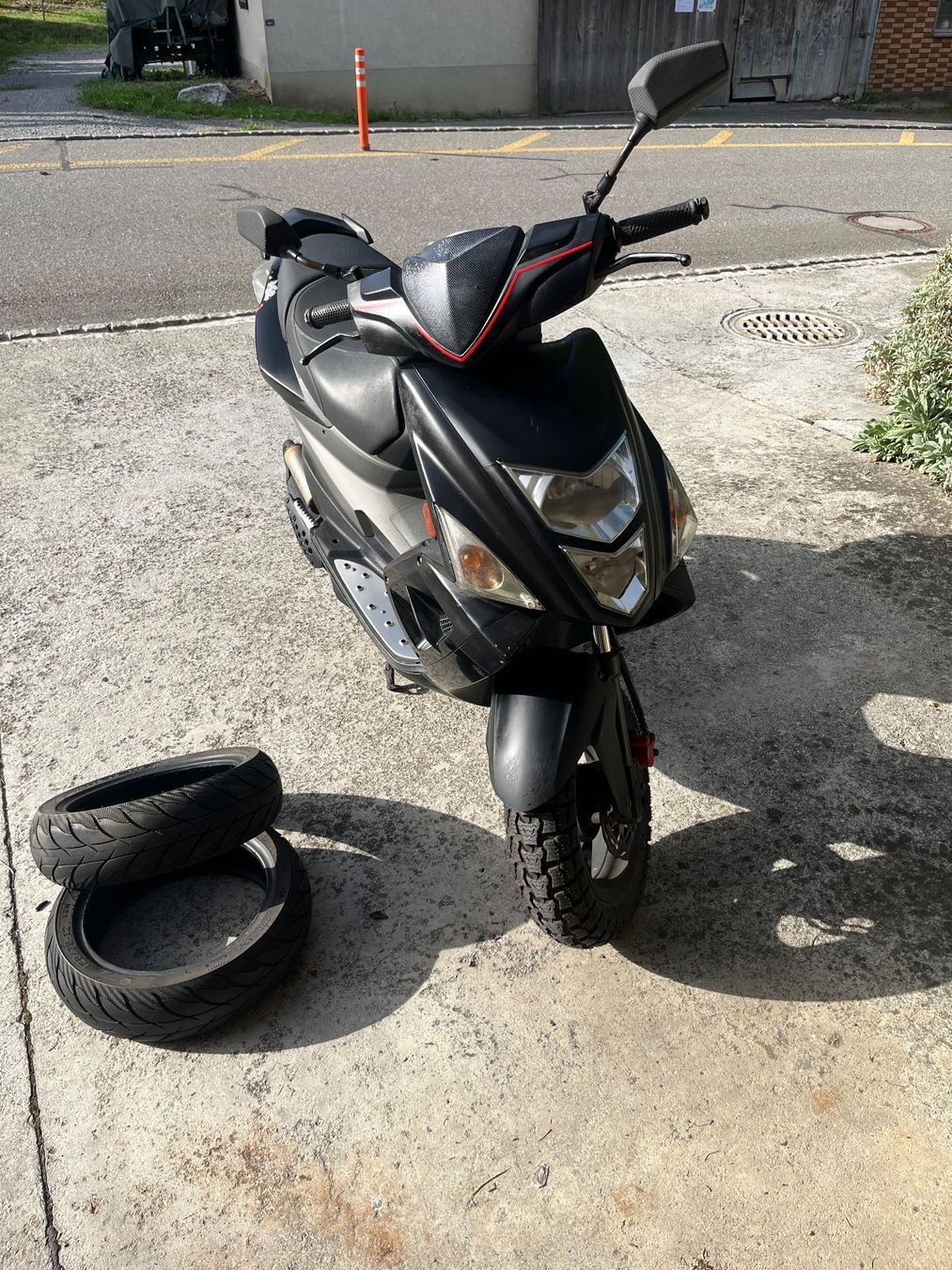 Tgb Scooters: Roller TBG Bullet ab 1.-- – Gebraucht aus Seftigen von Broennima3 5